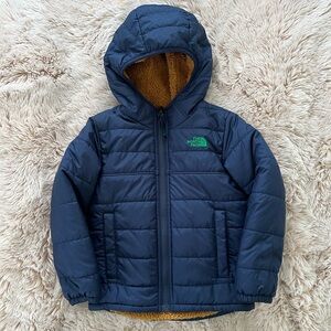 🐟The North Face Reversible Kids Puffer Sherpa Jacket
